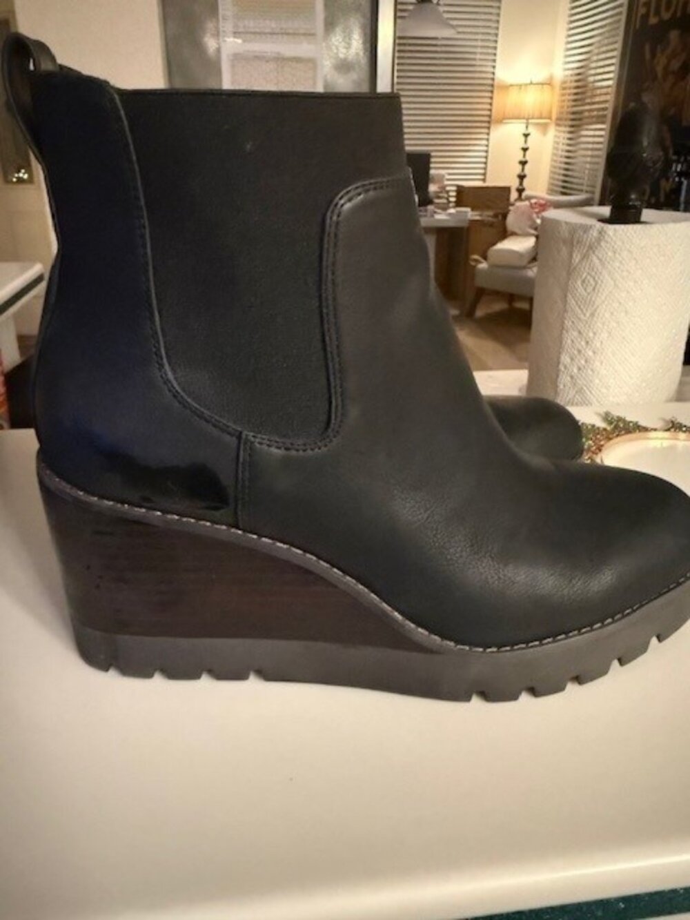 Crown Vintage Marleen Wedge Chelsea Boot 9M Black